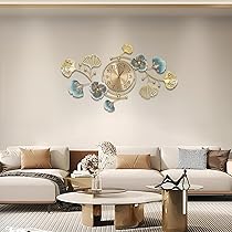 How to Decorate around a Large Wall Clock: Stunning Style Tips