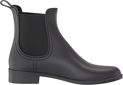 stores that sell weightlifting shoes