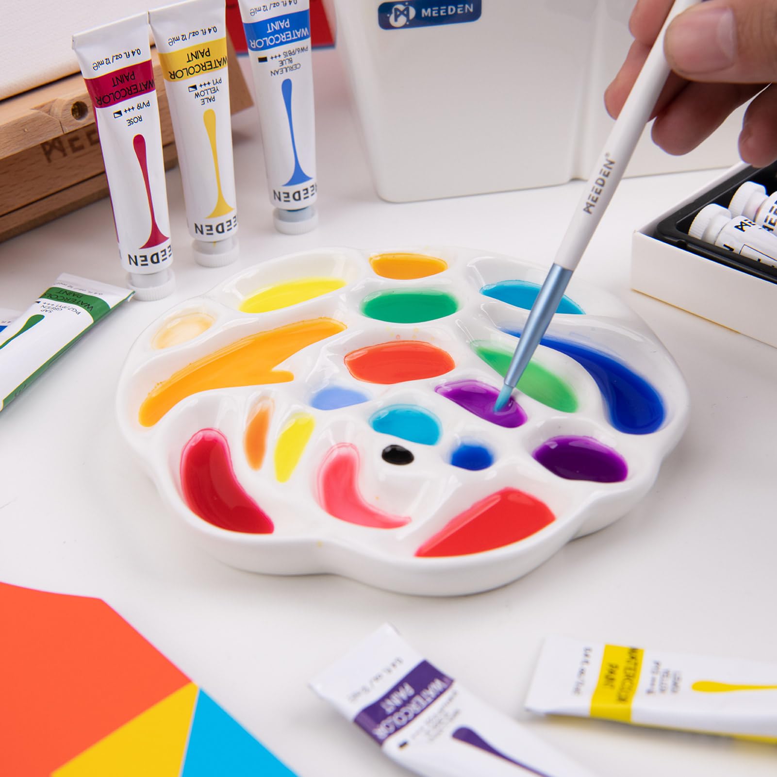 MEEDEN Porcelain Artist Paint Palette Rose Designed Tray for Watercolour Gouache Painting, 15CM in Diameter
