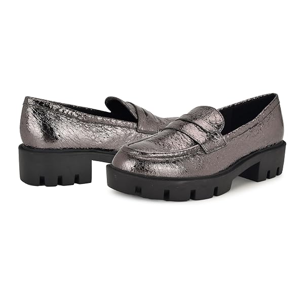 NINE WEST WOMEN’S MAIBEL LOAFER, PEWTER 060, 7.5