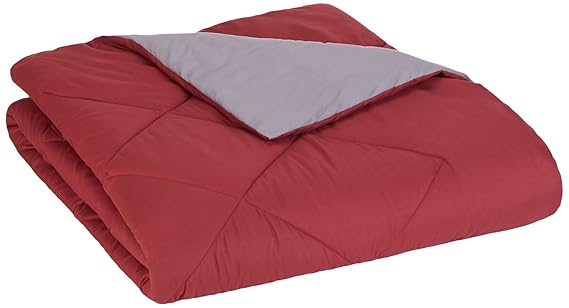 AmazonBasics Wende-Steppdecke, Mikrofaser, Burgunderrot/Grau, 200X200cm