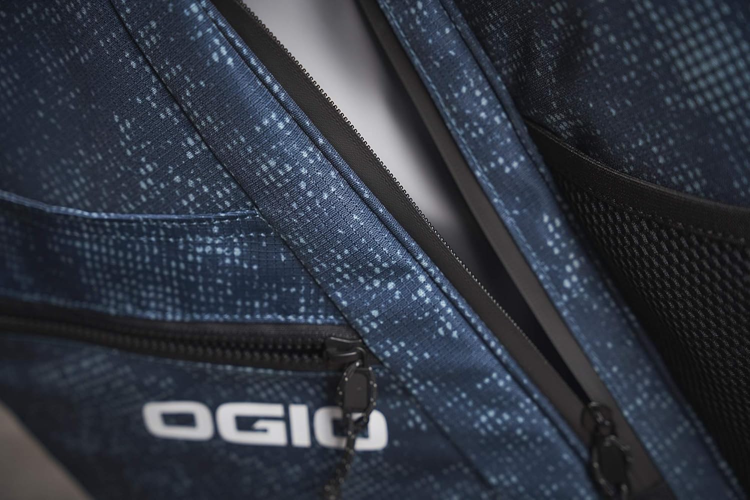 OGIO 2020 Convoy SE Stand Bag (Black) : Sports & Outdoors
