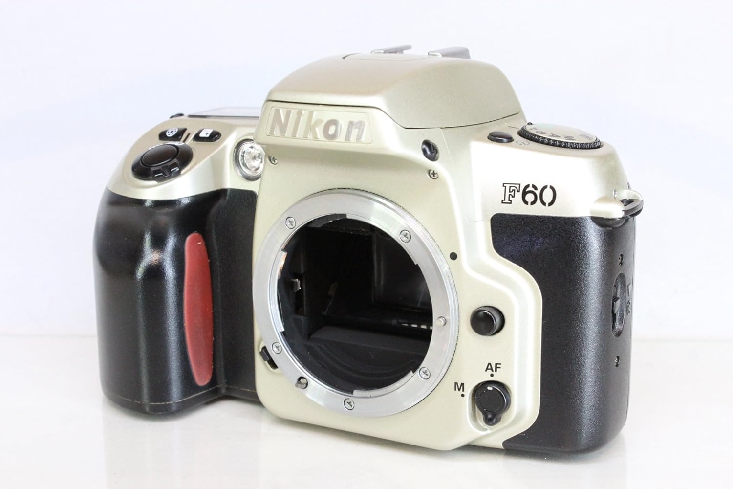 Amazon.com : Nikon N60 35mm SLR Camera (Body only) : Slr Film Cameras :  Camera & Photo
