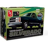 AMT 1992 Chevrolet Silverado Shortbed Fleetside Pickup Easy Build 1:25 Scale Model Kit
