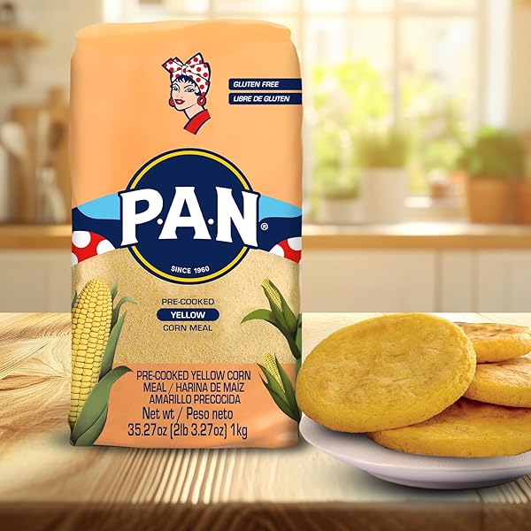 P.A.N. YELLOW CORN MEAL – PRE-COOKED GLUTEN FREE AND KOSHER FLOUR FOR AREPAS (2.2 LB/PACK OF 1)