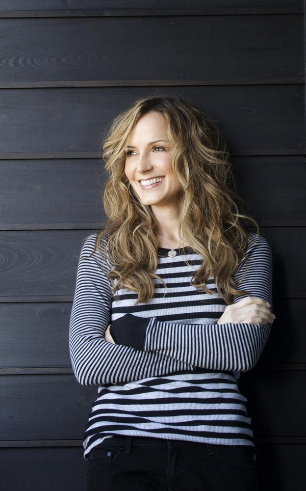 Chely Wright on Amazon Music