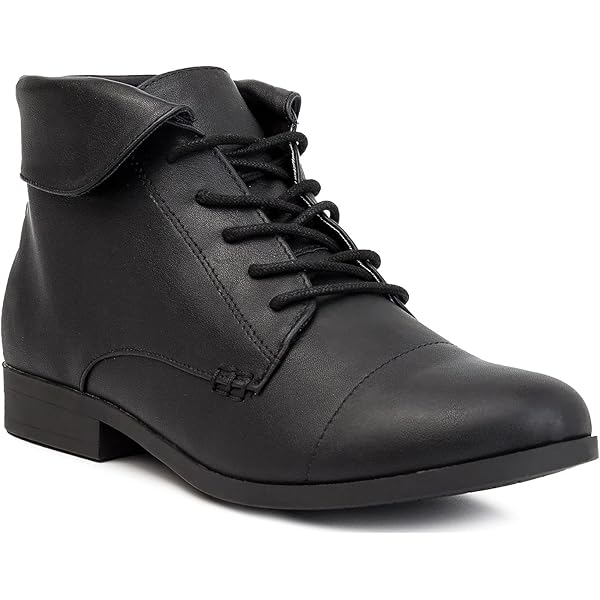 Amazon.com | Comfortview Darcy Bootie Lace-Up Short Ankle Boot