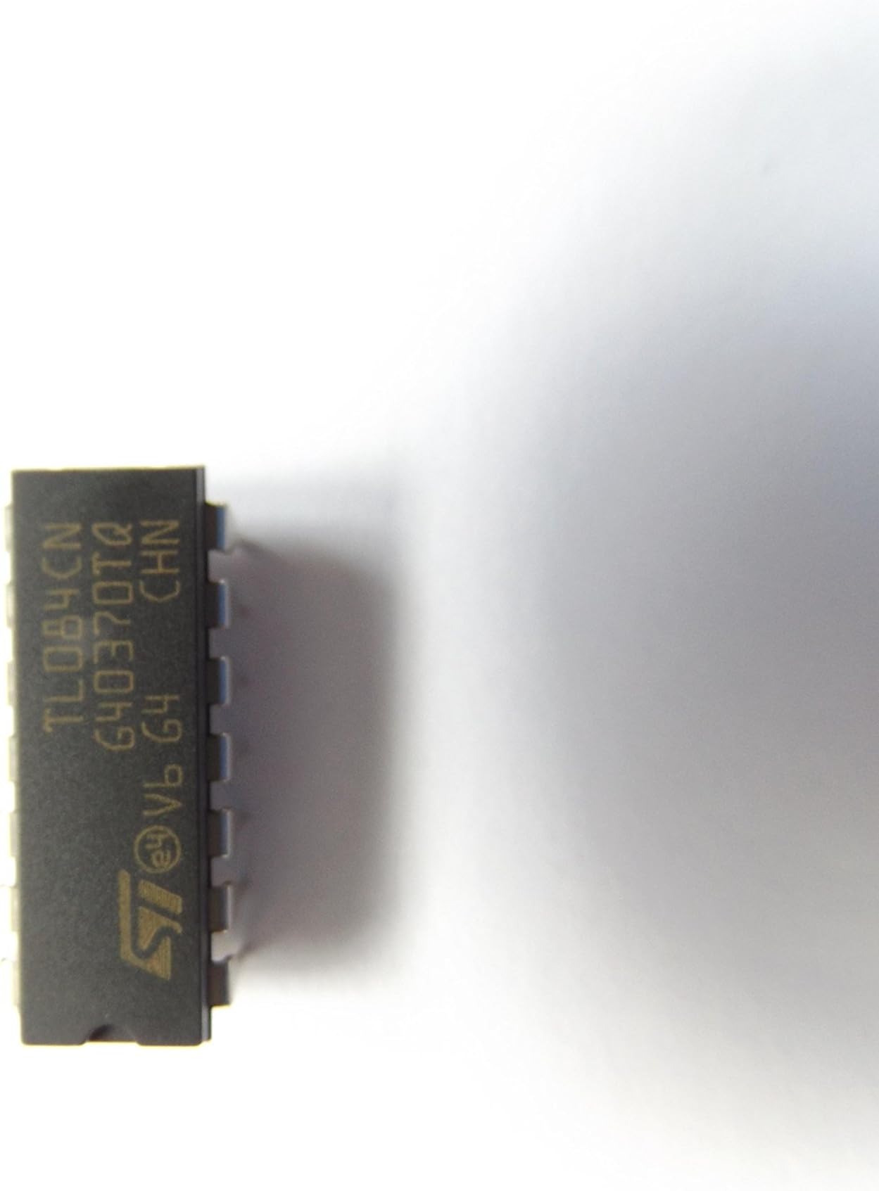 TL084CN Op Amp Quad Gp ±18V 14-Pin Pdip