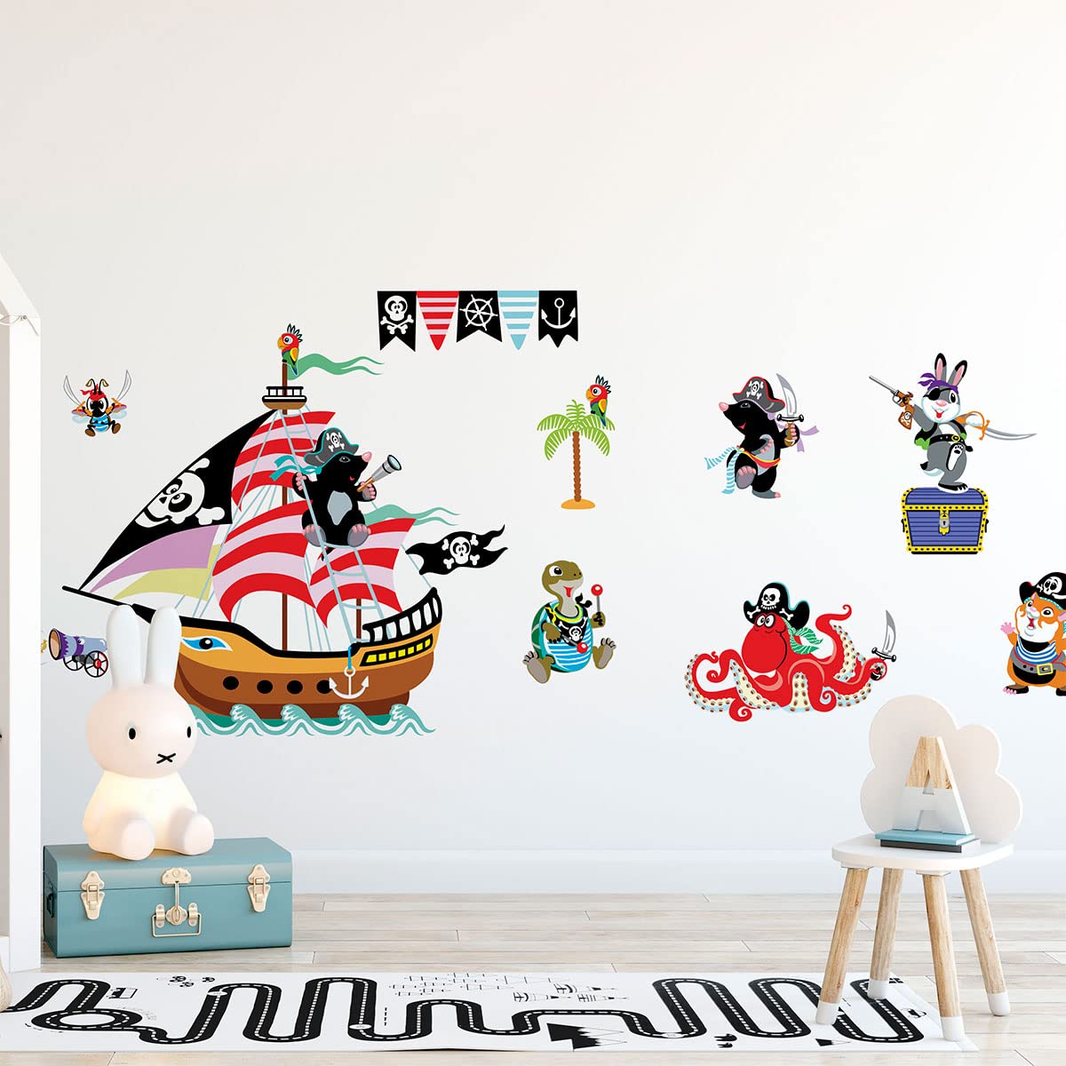 Children's Wall Stickers - Baby Room Decoration - Children's Bedroom Wall Sticker - Pirates Animals to Conquer Treasure - H60 x L90 cm