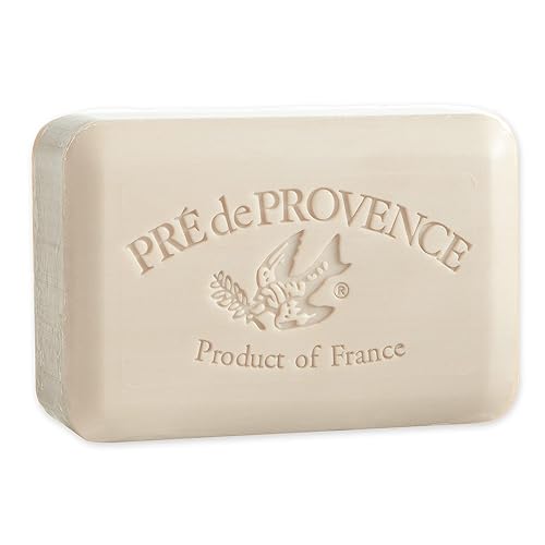 Pre de Provence Artisanal Soap Bar, Enriched with Organic Shea Butter, Natural French Skincare, Quad Milled for Rich Smooth Lather, 8.8 Ounce, Amande