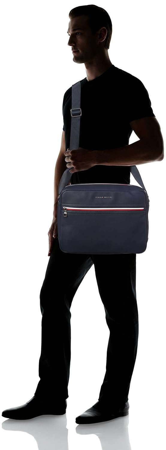 tommy hilfiger essential messenger bag