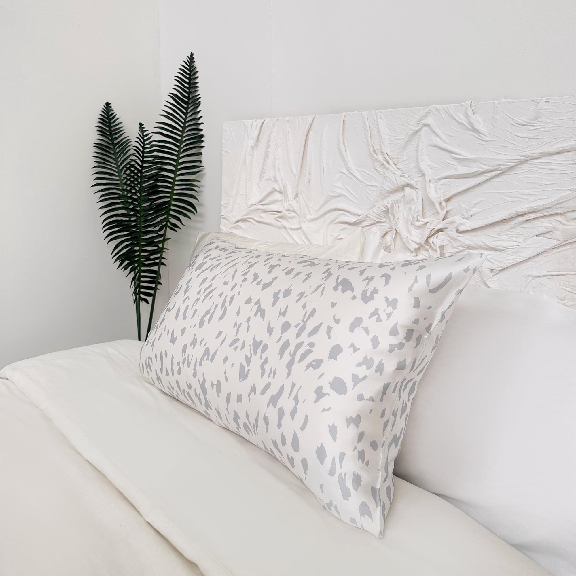 %100 Pure Mulberry Silk Satin Pillowcase, 22 mm Printed, Standard Size 75 x 50 cm. (Grey Abstract)