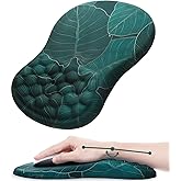 Laokiiy Mouse Pad Wrist Support, Ergonomic Mouse Pad with Wrist Rest, Comfortable Computer Mouse Pad for Laptop, Pain Relief Mousepad with Non-Slip PU Base Banana Leaf Green