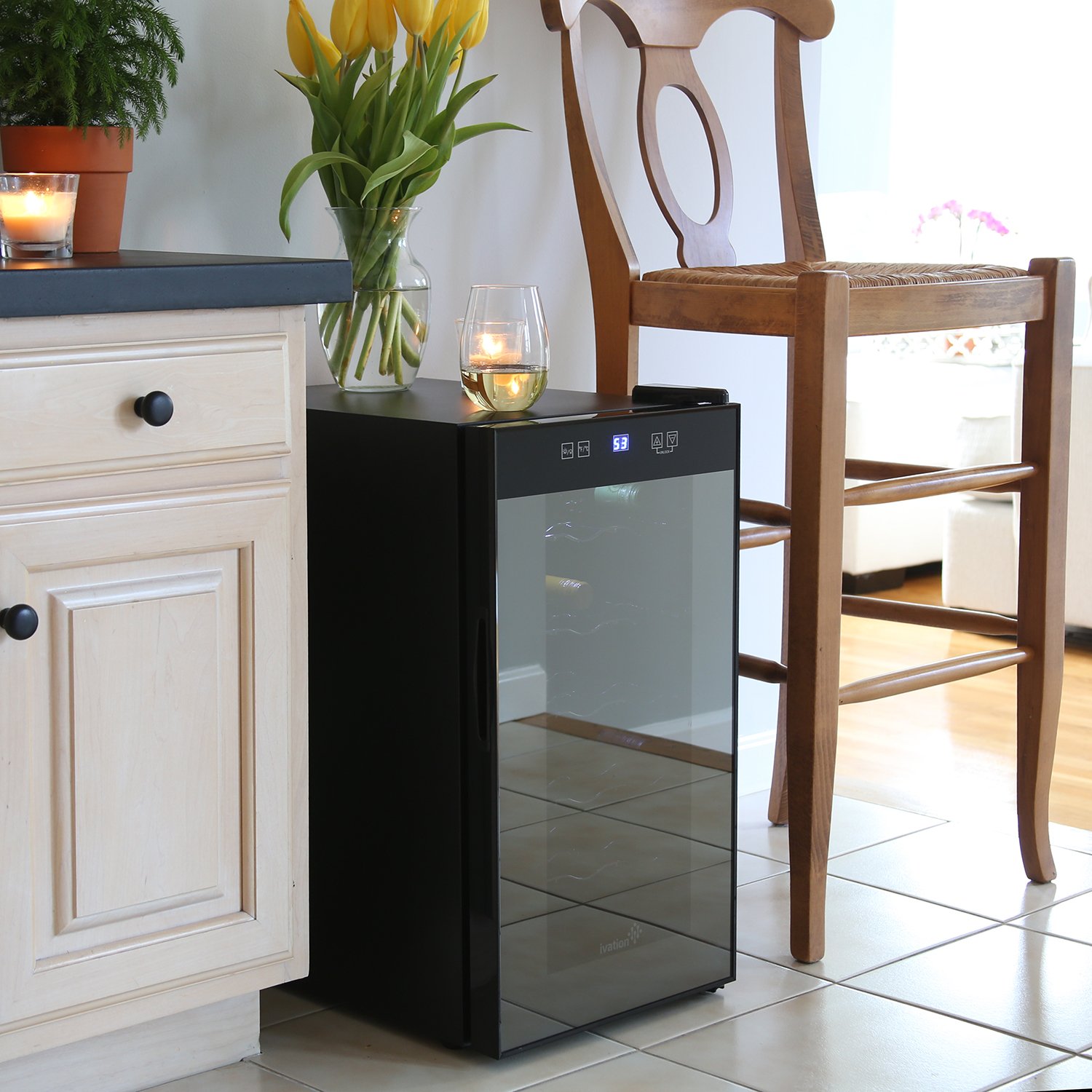 Ivation 18 Bottle Thermoelectric Wine Cooler/Chiller Door Lock