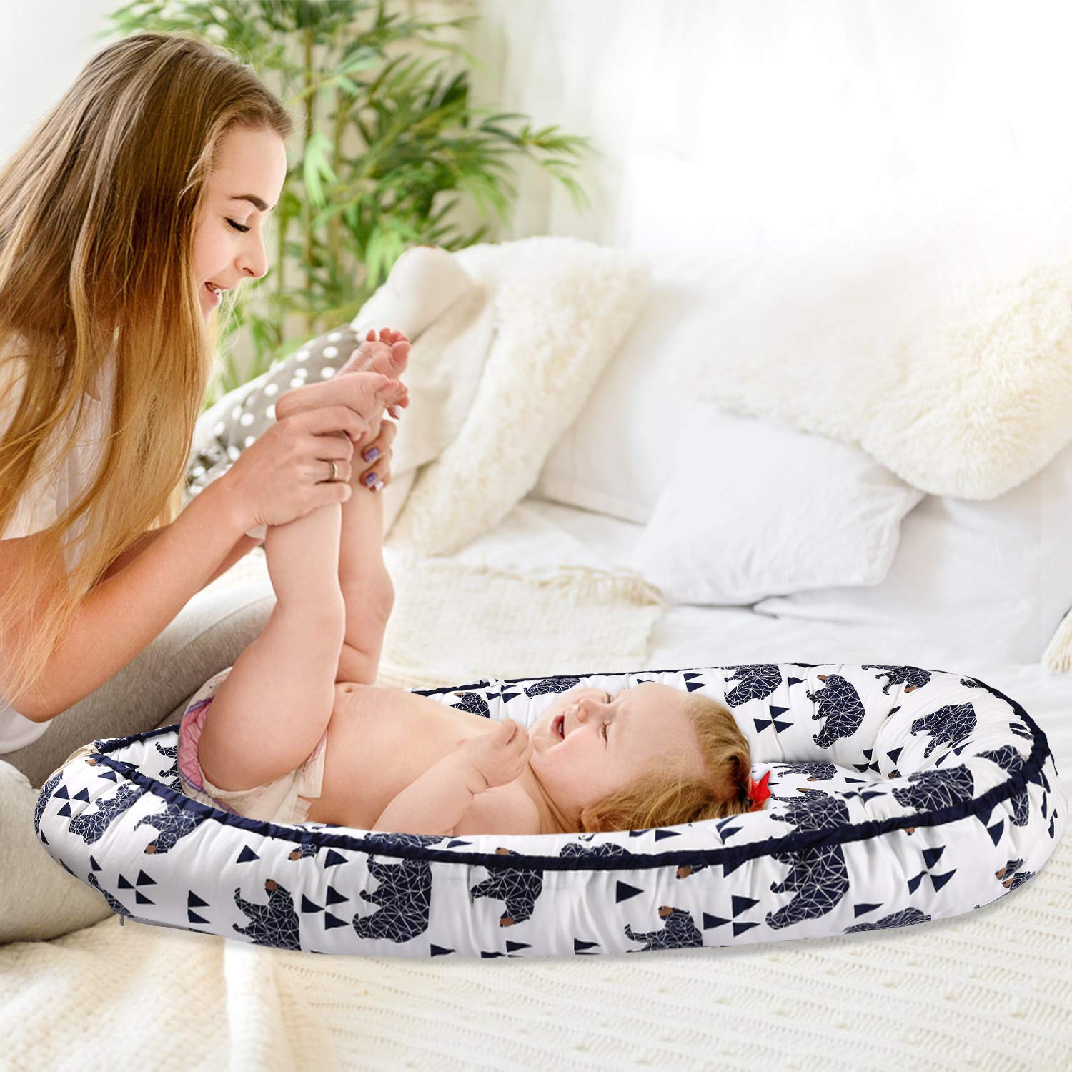 Baby Lounger, Baby Nest and Baby Bassinet, Portable Ultra Soft Breathable Newborn Lounger Crib, Perfect for Co-Sleeping and Traveling (New Bear): Baby