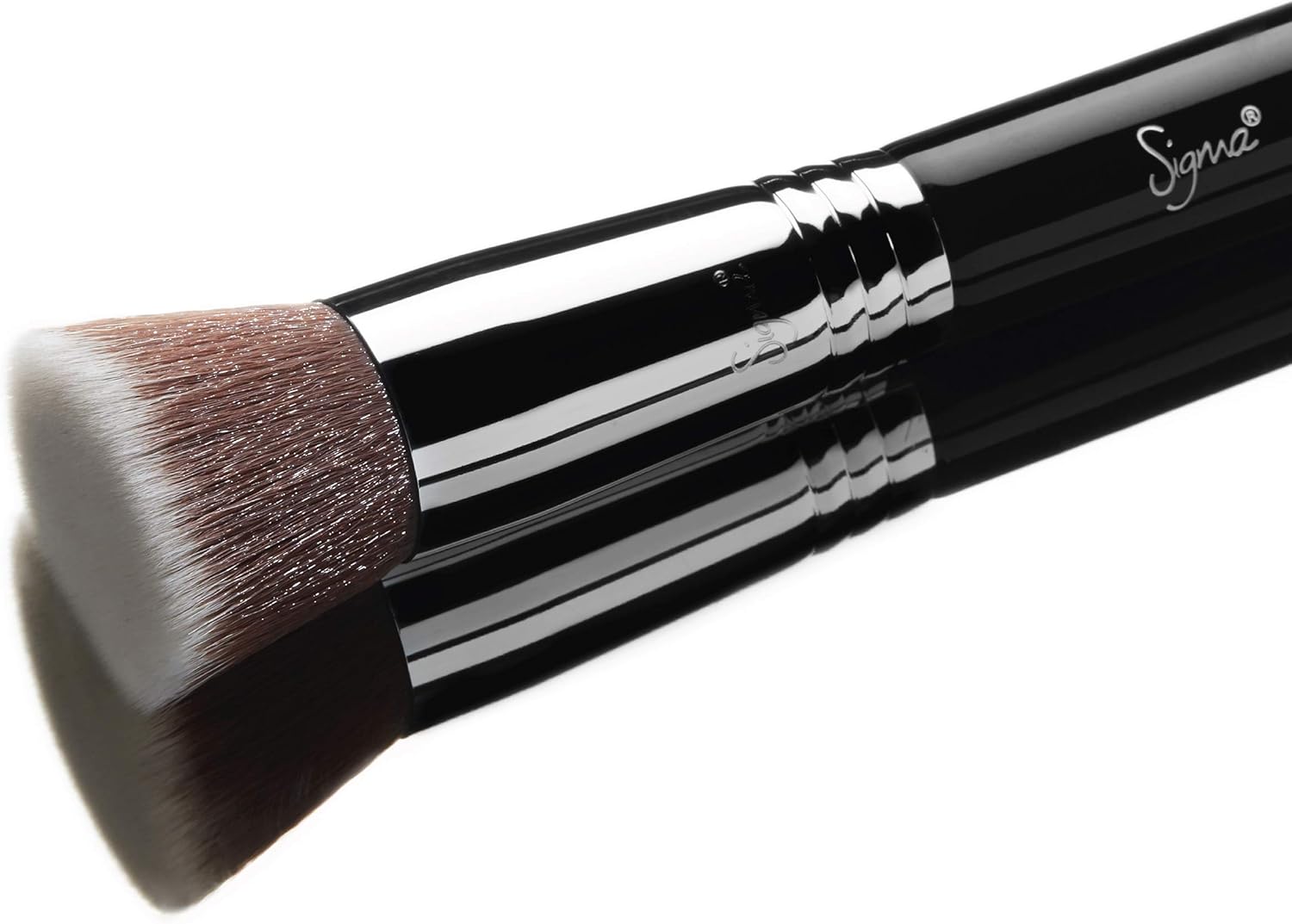 Sigma Beauty Professional F80 Flat Kabuki Highlighter Makeup Brush with Sigmax fibers for Buffing and Blending Liquid, Cream or Powders: Health & Personal Care