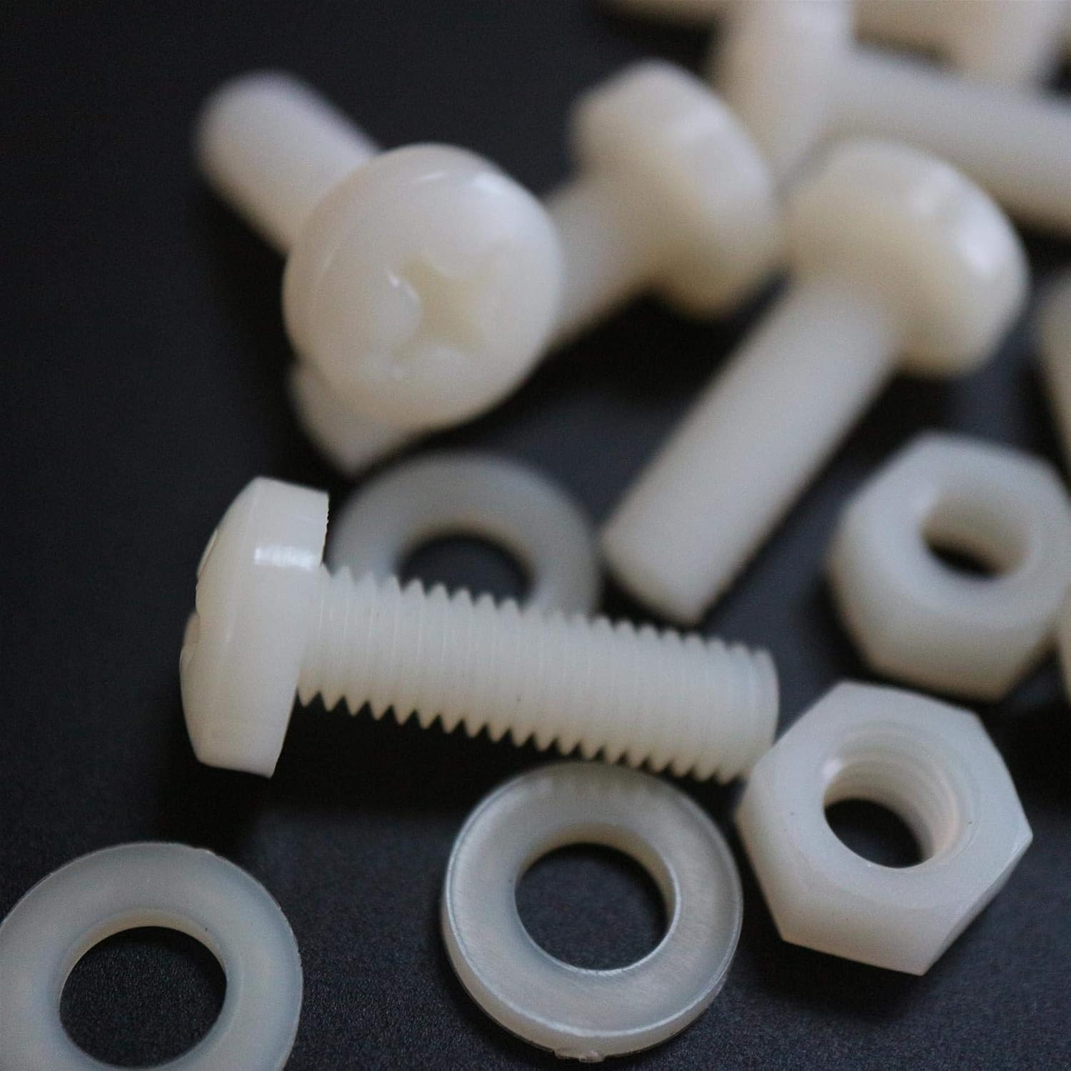 50 x Nylon Pan Head, Crosshead Plastic Machine Screws, M6 x 20mm, Plastic Bolts, Nuts & Washers, Natural - Image 5
