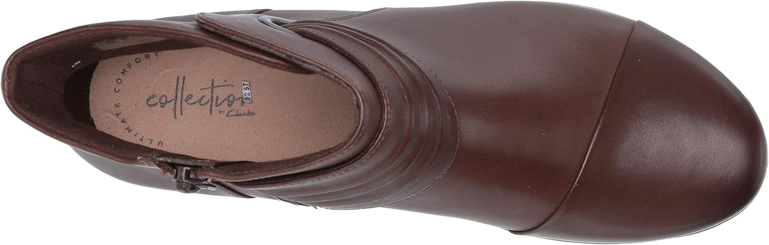 clarks women's hope track fashion boot