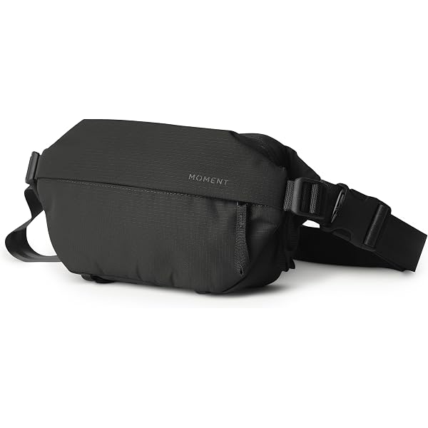 Amazon.com: Brevite The Everyday Crossbody, Triple Black  display picture 3