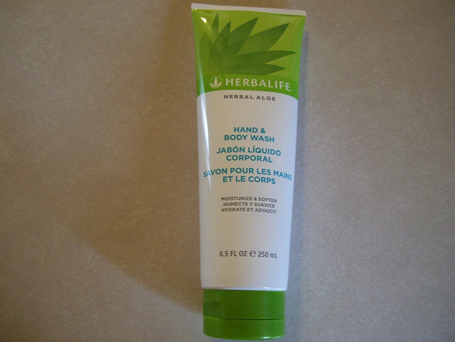 Herbalife Herbal Aloe Everyday Soothing Hand & Body Lotion