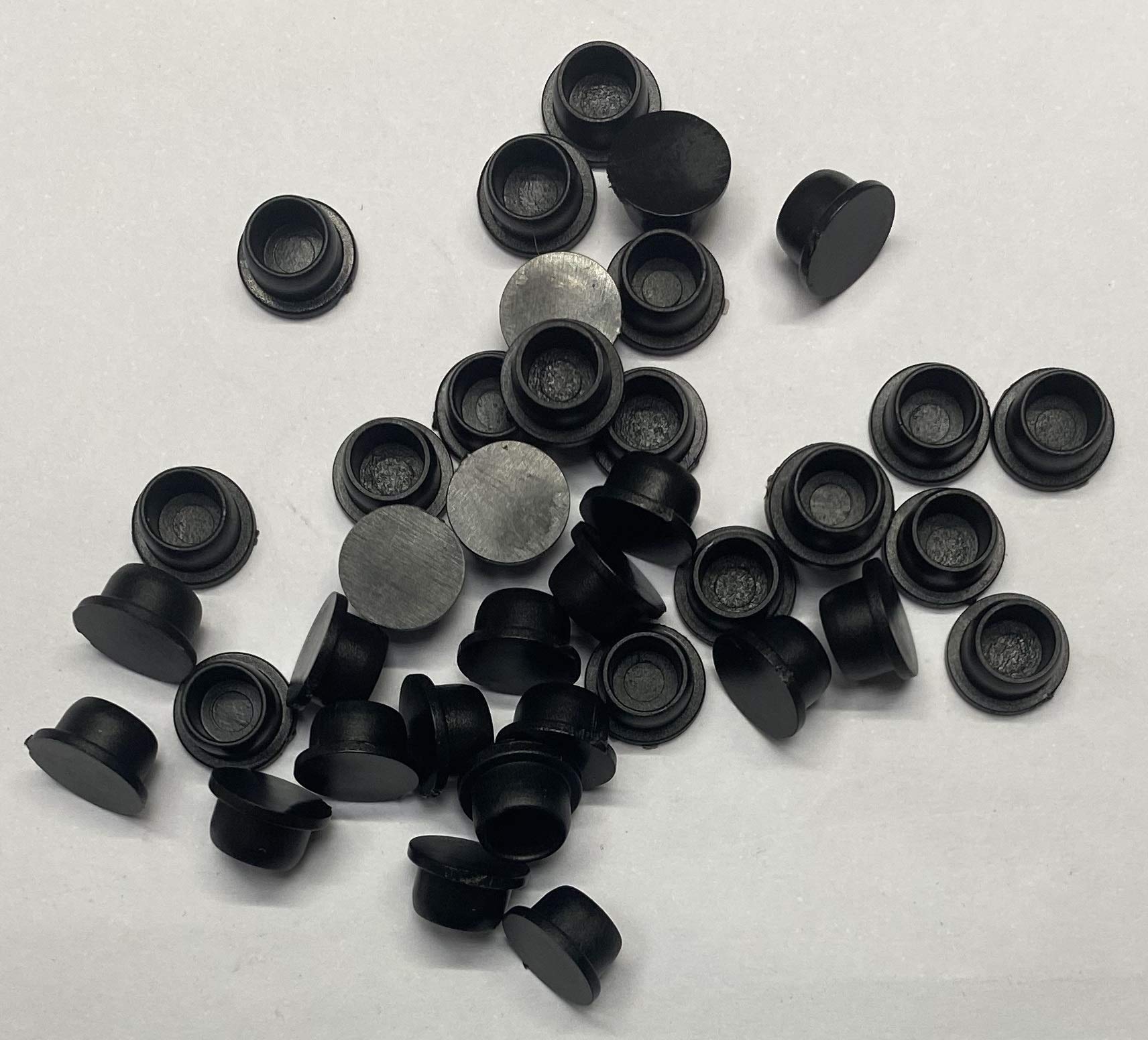 dexierp Black Protection Force Plug For 1/4" 7mm Hole (Pack of 100) 5/16-18 UNC 5/16-24 UNF M8 Thread Nut Cover Seal LDPE Plastic Mount โ image 1