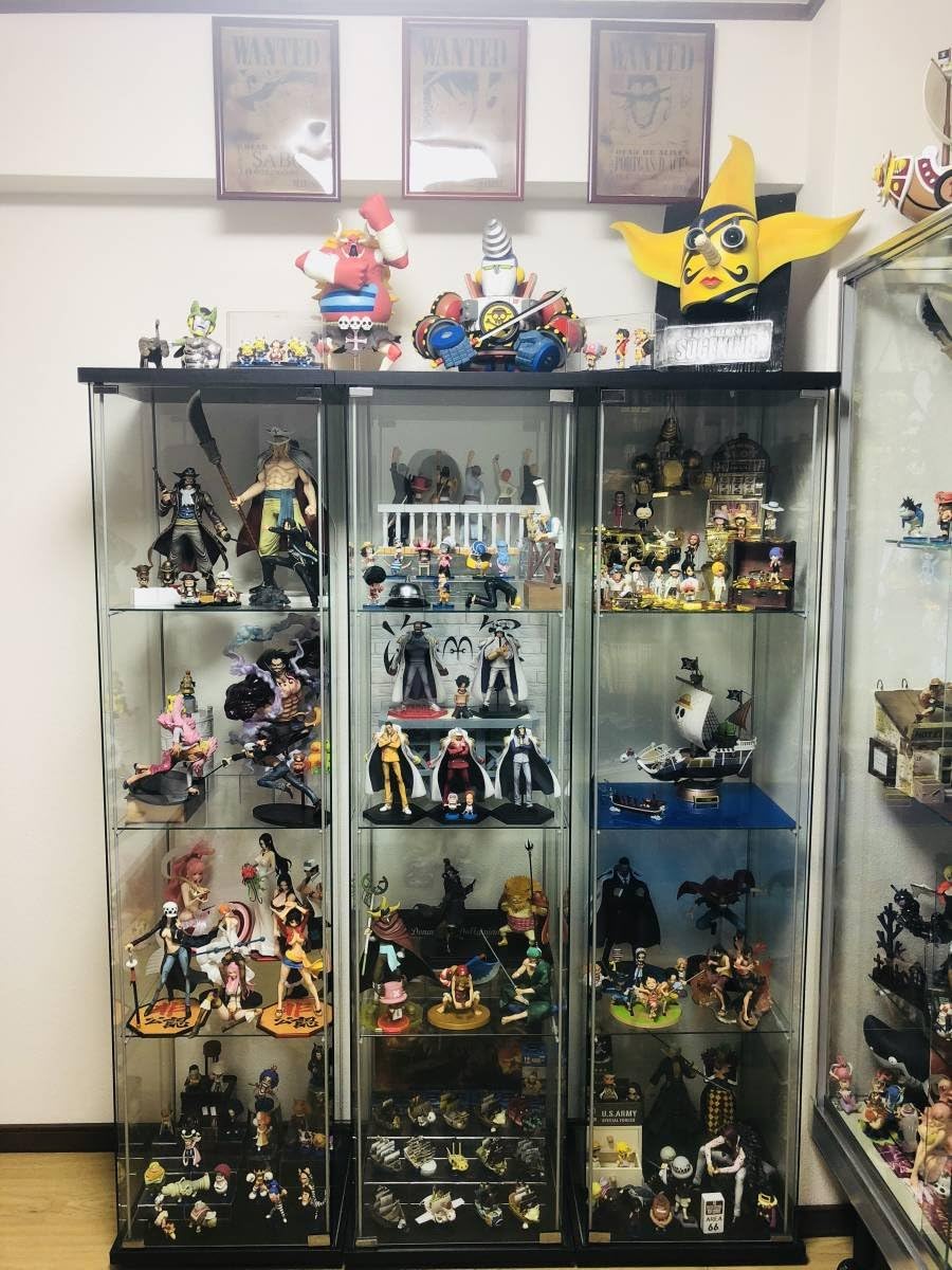 Amazon ワンピース 大量300点以上 Onepiece フィギュア P O P 一番くじ ワールドコレクタブル 白ひげ カイドウ など多数 ガラスショーケース 付き フィギュア ドール 通販
