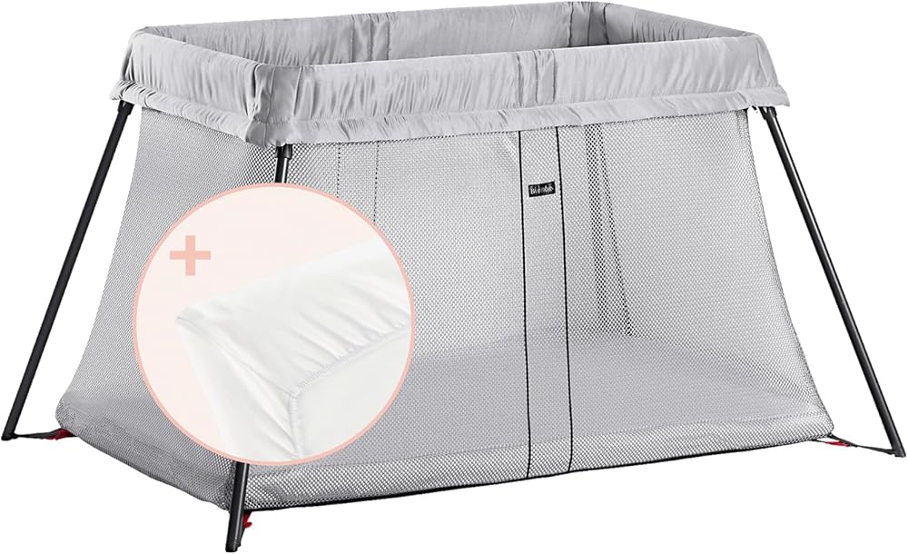BabyBjörn Travel Cot Light Silver with Fitted Sheet Organic Cotton