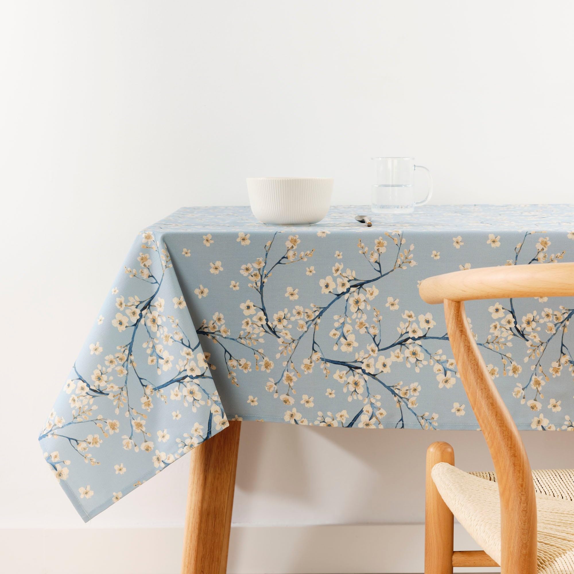 BELUM | Stain Resistant Tablecloth Size 100 x 155 cm - Extra Soft Touch Tablecloth Colour Multicolor - Fabric Tablecloth 100% Organic Cotton Model 0120-327