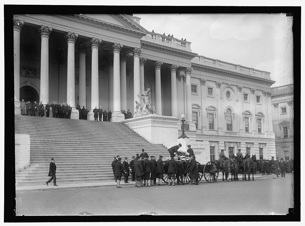 24 x 18 Art Canvas Wrapped Framed Print of Dewey, George. Admiral, U.S.N. Taking Coffin Into Capitol 1917 Harris & Ewing 06a
