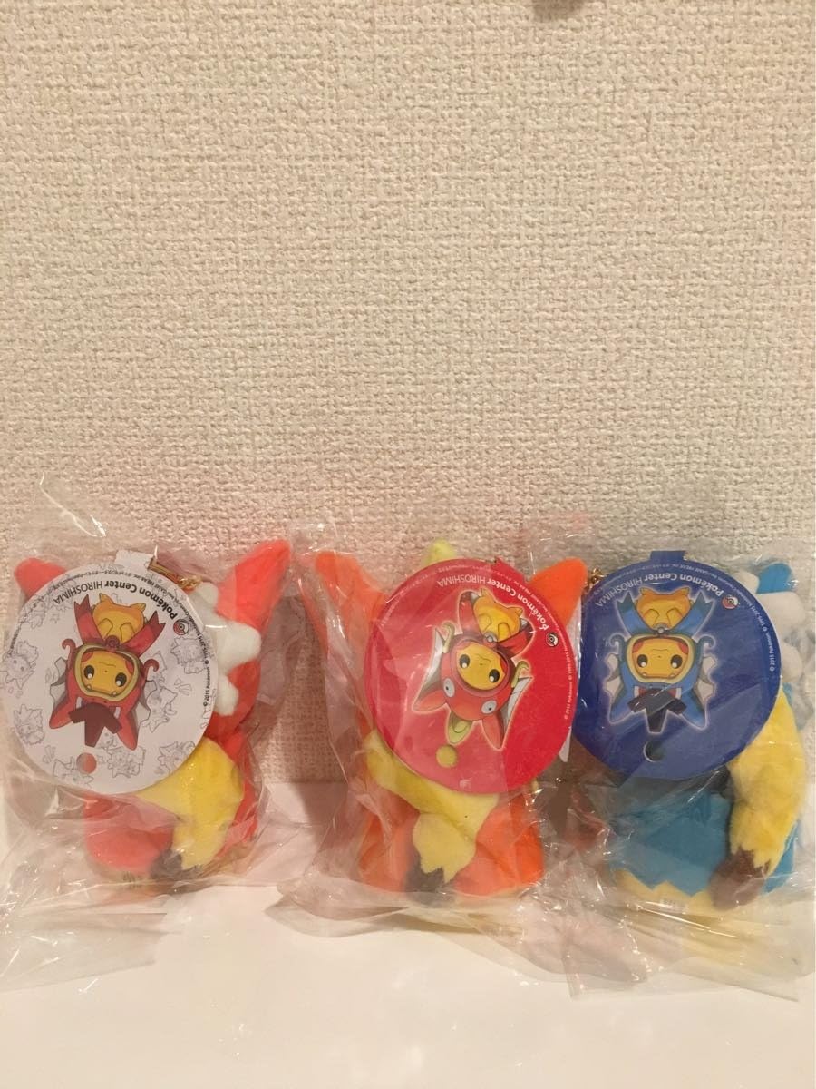 Amazon ポケモンセンター ヒロシマ 広島赤いギャラドス コイキング ごっこ ピカチュウ ポンチョ マスコットぬいぐるみ タグ付き おもちゃ ホビー