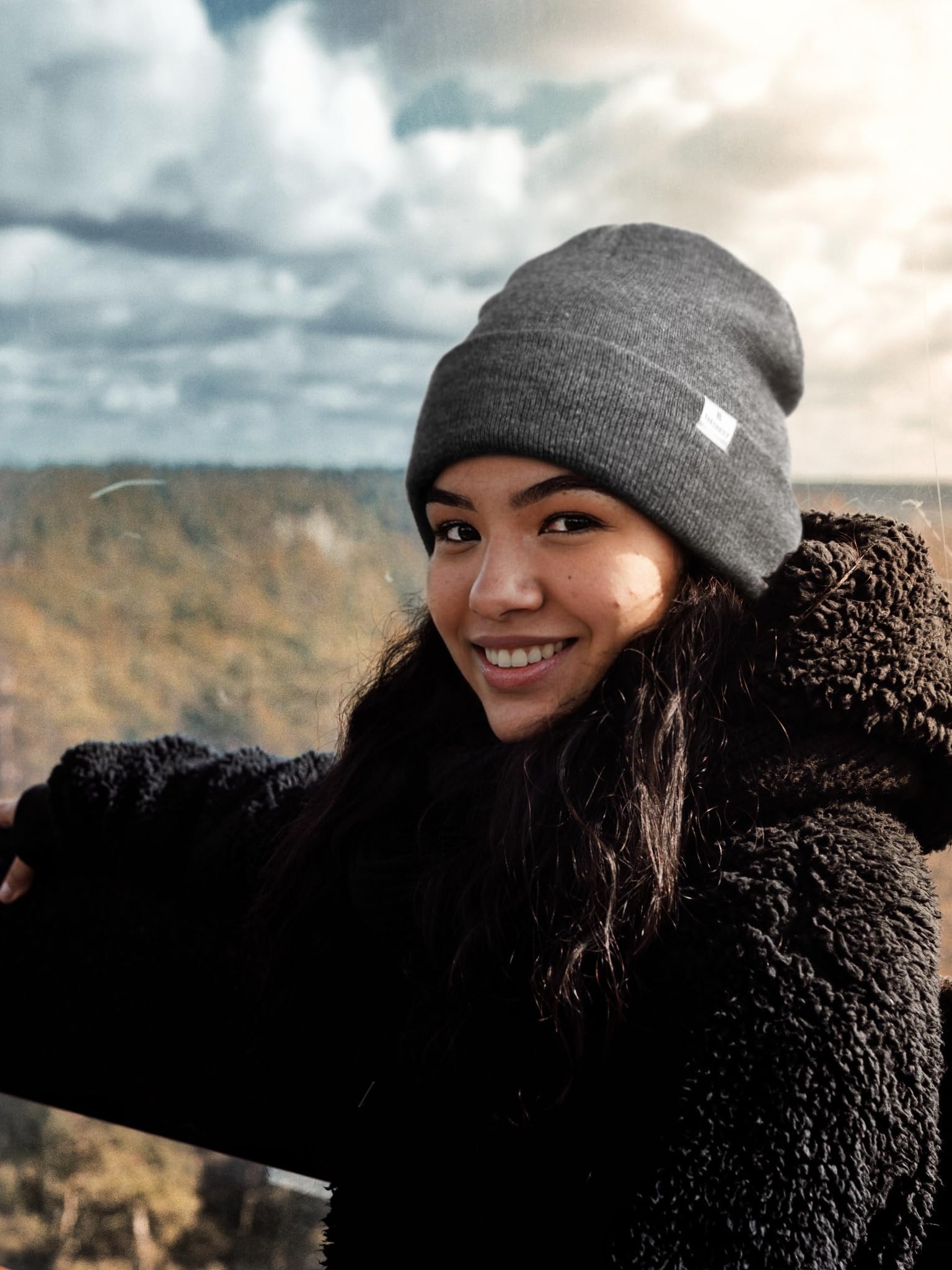 YANIBEST Satin Lined Beanie for Women Reduce Frizz Winter Hats for Women Men Silk Lining Soft Slouchy Warm Cuffed Less Static