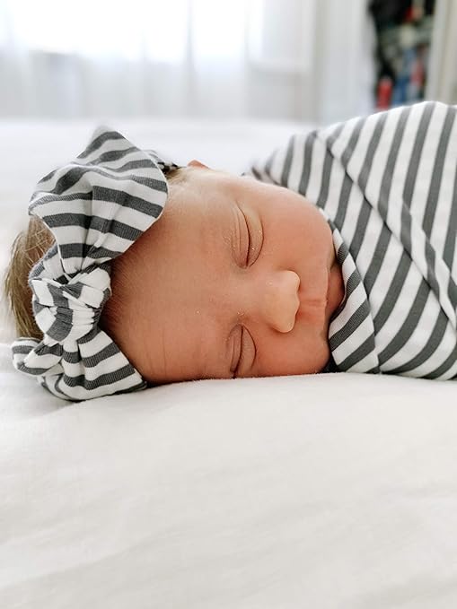 baby blanket and headband