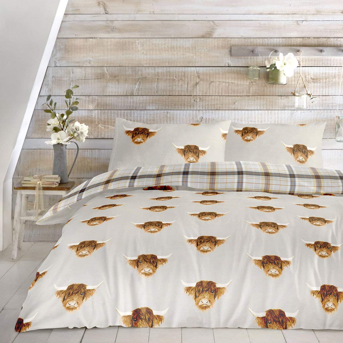 Fusion - Highland Cow - Easy Care Duvet Cover Set -3 pieces, King Bed Size in Ochre
