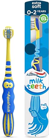 Aquafresh Milk Teeth Baby Toothbrush 0-2 Extra Soft Bristles view 2