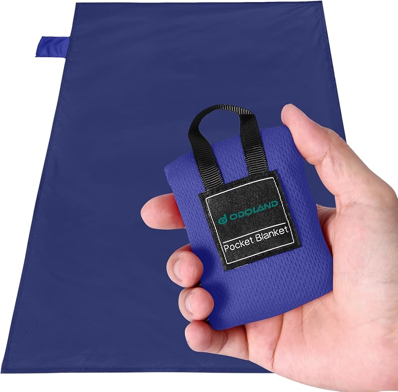 Odoland Picnic Blanket 70 x 110 cm Pocket Waterproof Ground Sheet