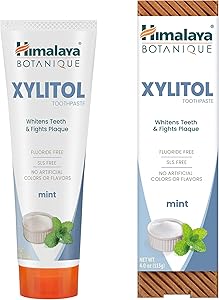 Himalaya Botanique Xylitol Toothpaste, Mint Flavor - Fluoride Free Toothpaste to Whiten Teeth, Fight Plaque and for Fresh Bre