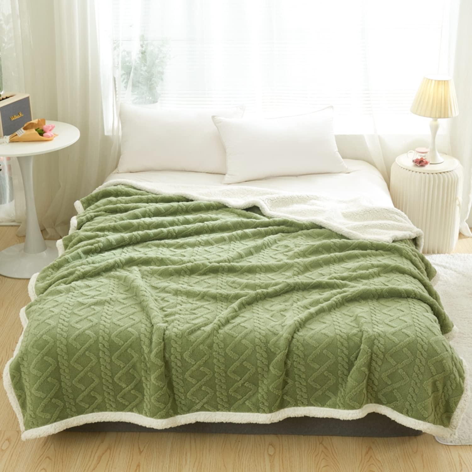 DREAMLANDING Sherpa Fleece Blanket Sofa Throw Double-Sided Super Soft Warm Throw Blanket For Bed, Sofa, Couch (Green Cable, 150×200cm) — image 1