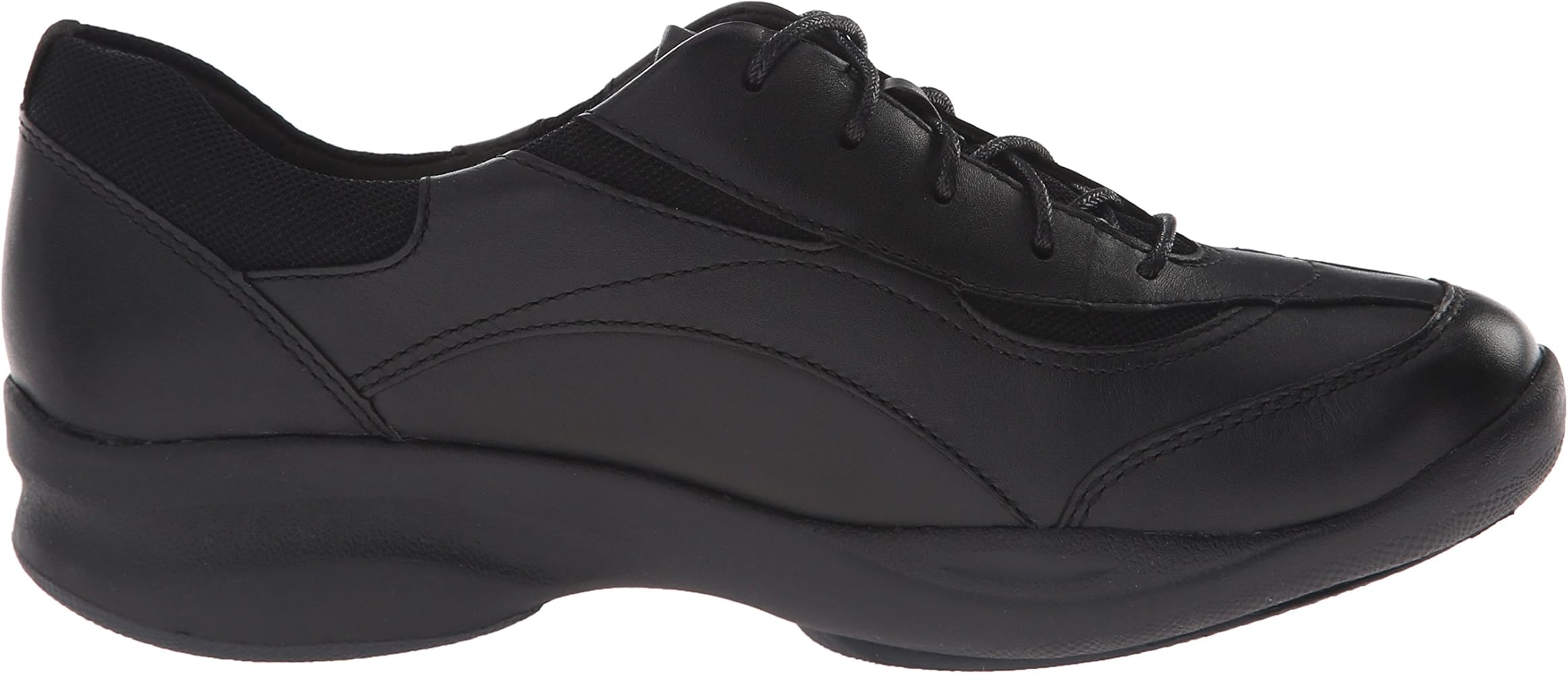 clarks in motion shoes