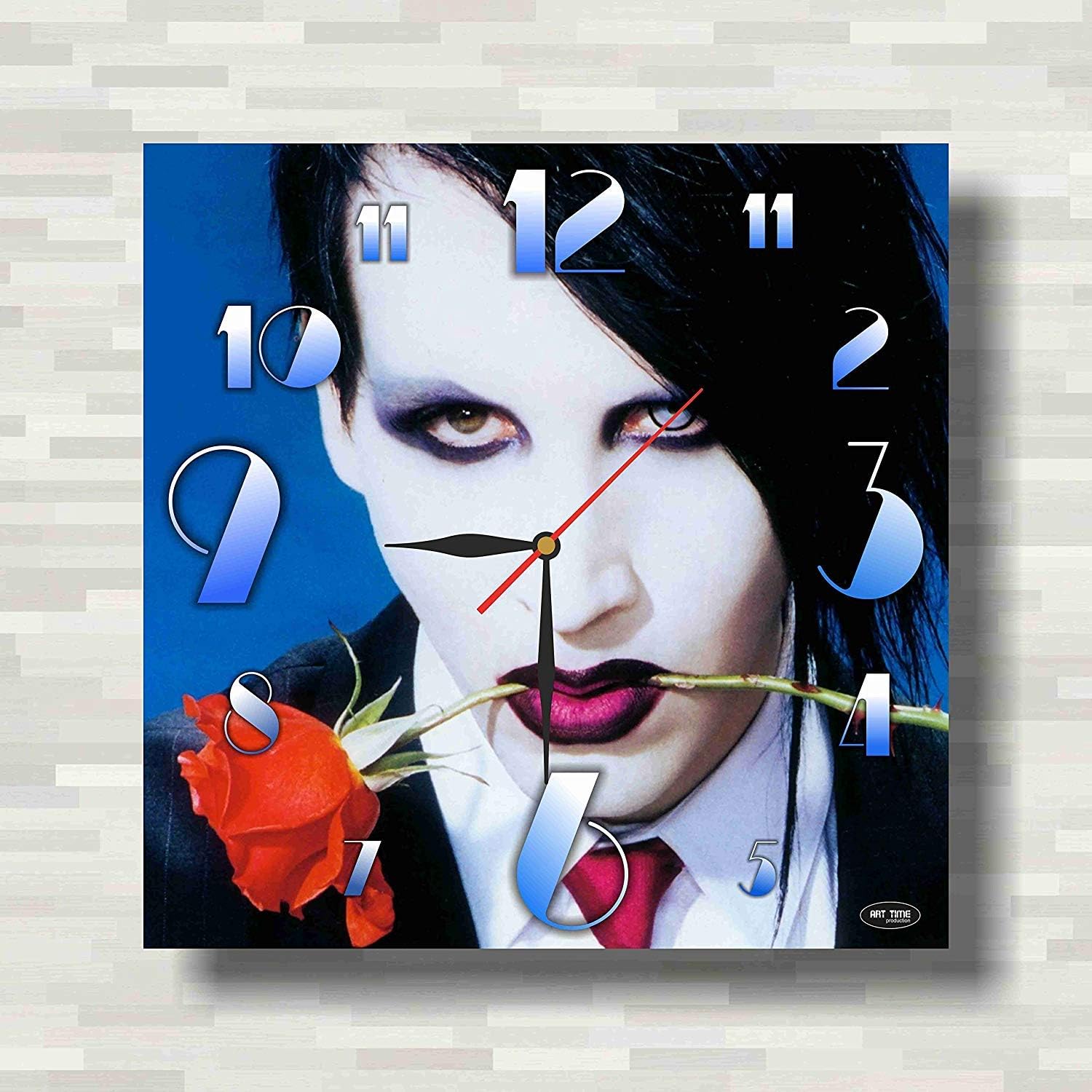 Amazon Fba マリリンマンソン 11 4インチ ハンドメイド 壁掛け時計 自宅やオフィスでユニークな装飾に 子供 友人 親 魂メイトへの最高のギフトアイデア 置き時計 掛け時計 オンライン通販