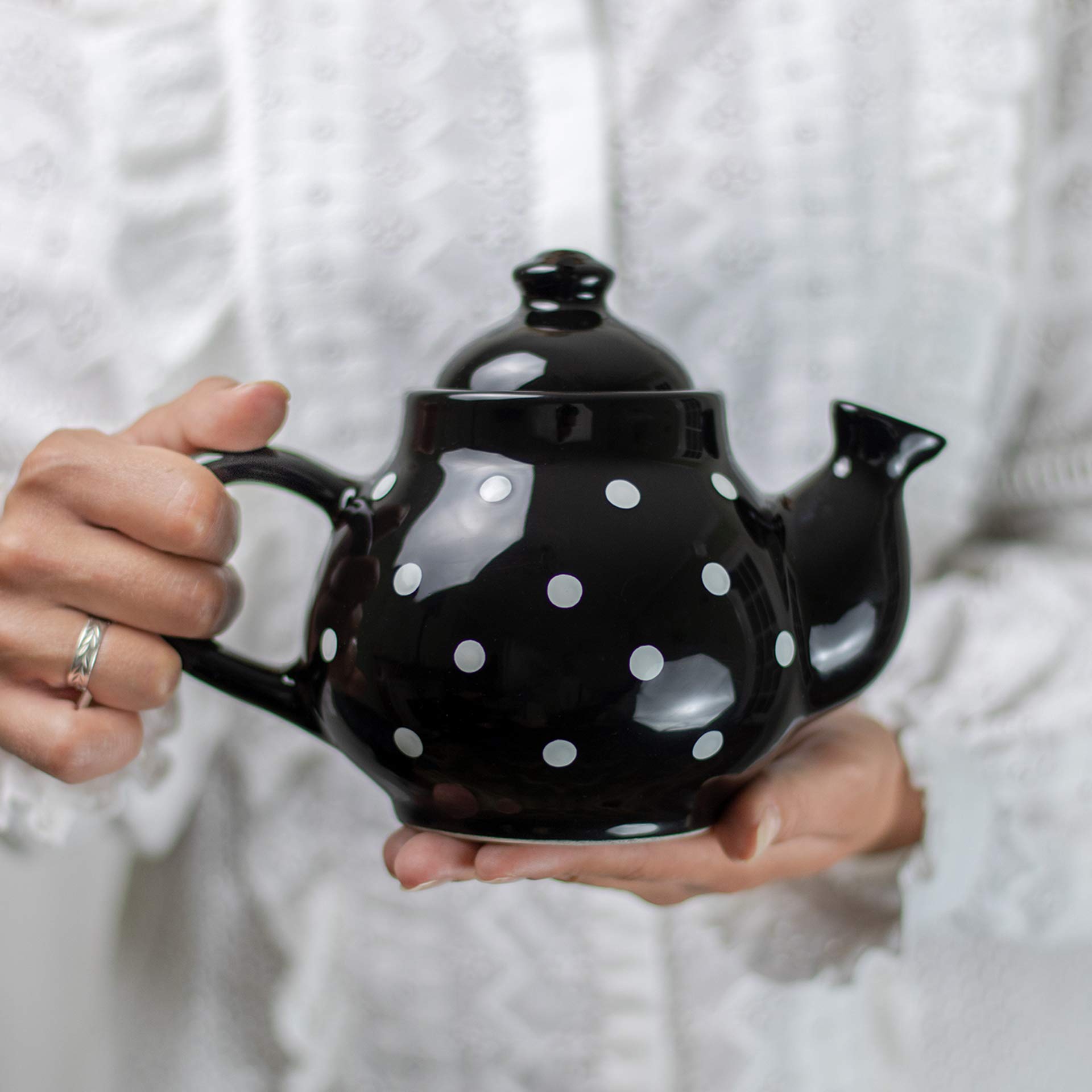 City to Cottage Ceramic 26oz Teapot, Coffee Pot, Tea Pot for Bloomig and Loose Tea Leaf, Handcrafted Premium Teaware, Black and White Polka Dot Tea Pot for Serving Tea and Coffee Teapot for Tea Lovers