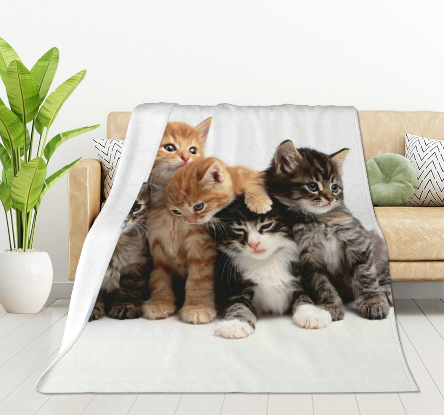 HGOD DESIGNS Cute Cats Blanket - Fleece, Grey, Brown & White Cats Print, Fuzzy Throw (130x150cm)