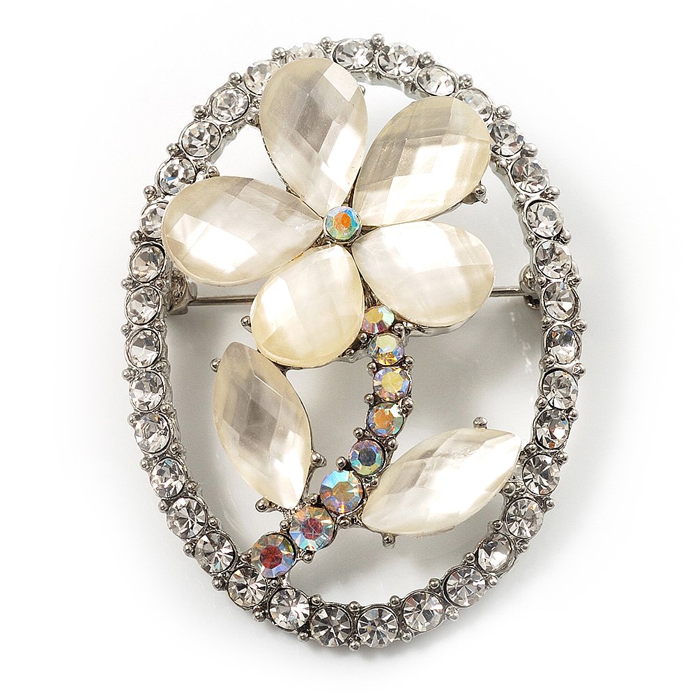 Daisy In The Oval Frame Crystal Brooch
