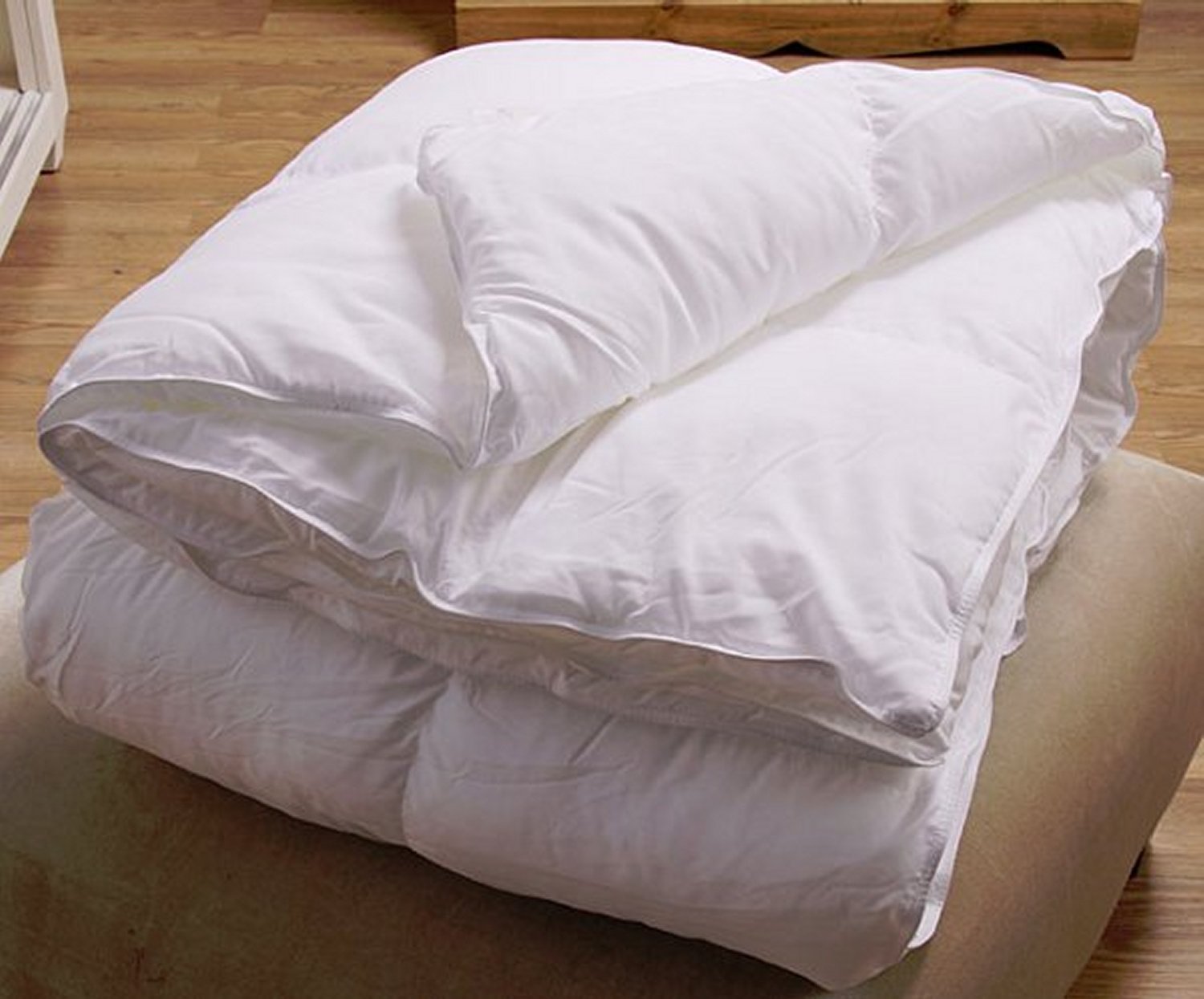 Super King Oversized California King Down Alternative Comforter