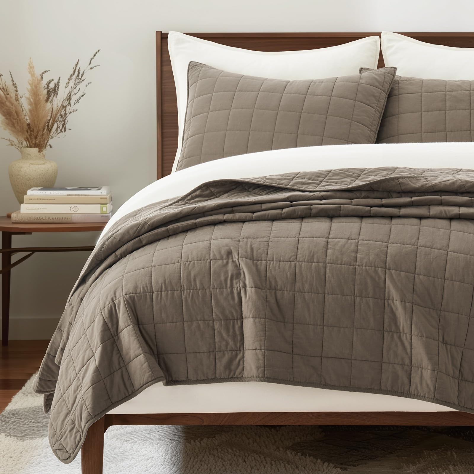 Photo 1 of EVERGRACEHOME 100% Cotton Box Stitch Quilt Bedding Set King Size 3 Pieces, Garment-Washed Lightweight Soft Cozy Coverlet, Oversized Quilted Bedspread Sets with 2 Shams for All Season, Mocha Brown