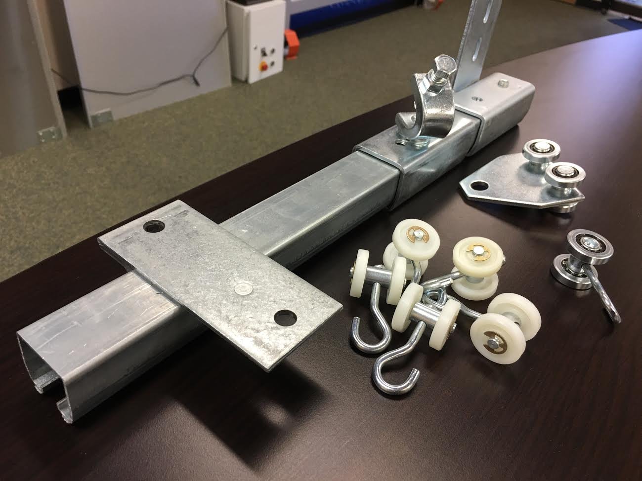 X Height 8 ft Paint Booth Vinyl Curtain 18 oz Fire Rated Curtain 3 Colors Top White