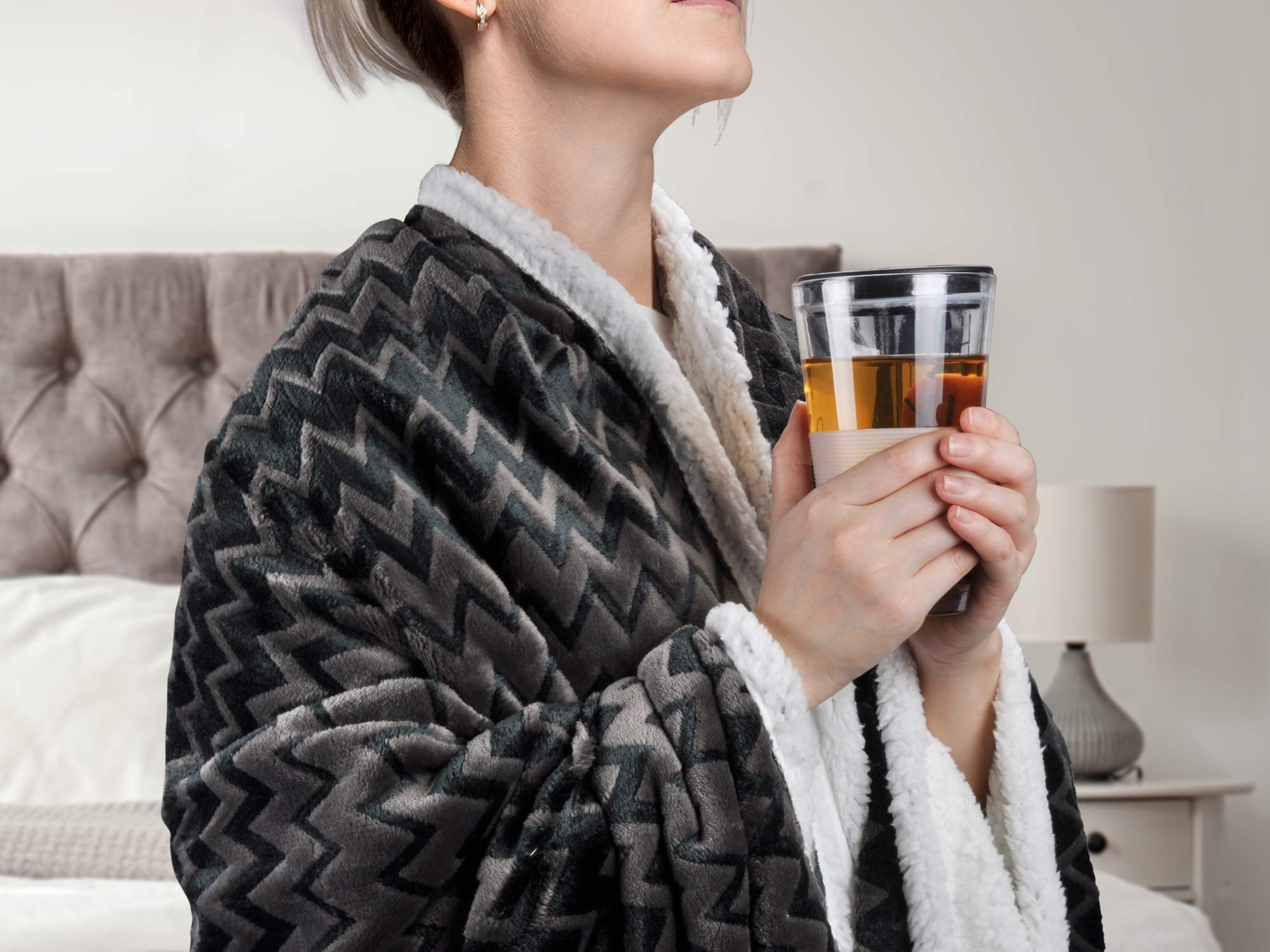 Plush Flannel Sherpa Throw Blanket Chevron 50\