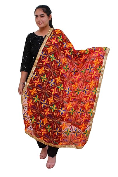 suit with phulkari dupatta