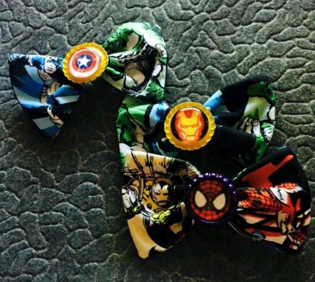 Marvel Comics fabric hair bow with bottle cap center, super hero hair bow, disneybound, party fabors, stocking stuffers capatin america, holk, thor spider man