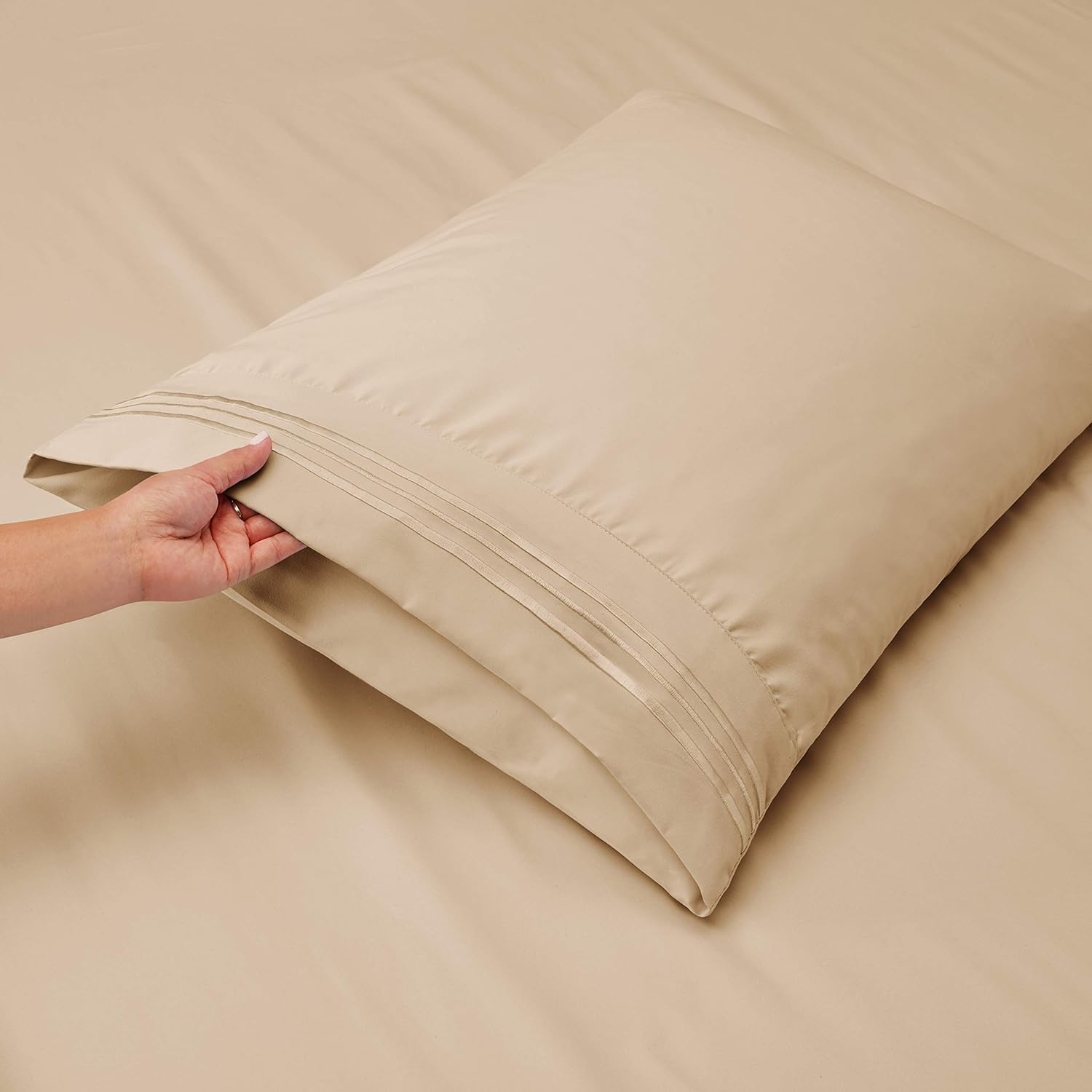 Nestl Luxury Queen Sheet Set - 4 Piece Extra Soft 1800 Microfiber-Deep Pocket Bed Sheets with Fitted Sheet, Flat Sheet, 2 Pillow Cases-Breathable, Hotel Grade Comfort and Softness - Beige Cream: Home & Kitchen