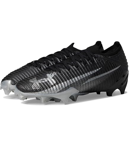 Amazon.com | Under Armour Mens Spotlight Pro Football Cleats Black